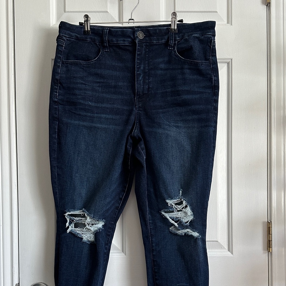 American Eagle Outfitters Dark Blue Distressed Jeans - 18 SHORT